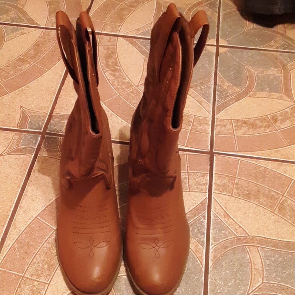 Shell - Picture 4 of 5